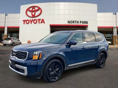 Used 2025 Kia Telluride S