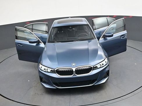 Used 2025 BMW 330i Sedan image 42
