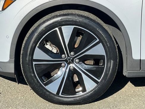 Used 2023 Polestar Polestar 2 w/ Pilot Pack image 34