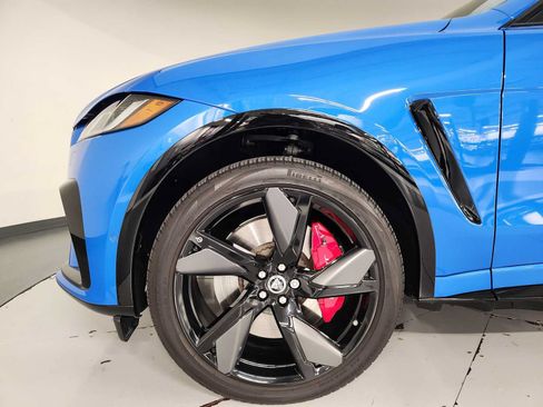Used 2025 Jaguar F-PACE SVR 575 Edition AWD/4WD image 11