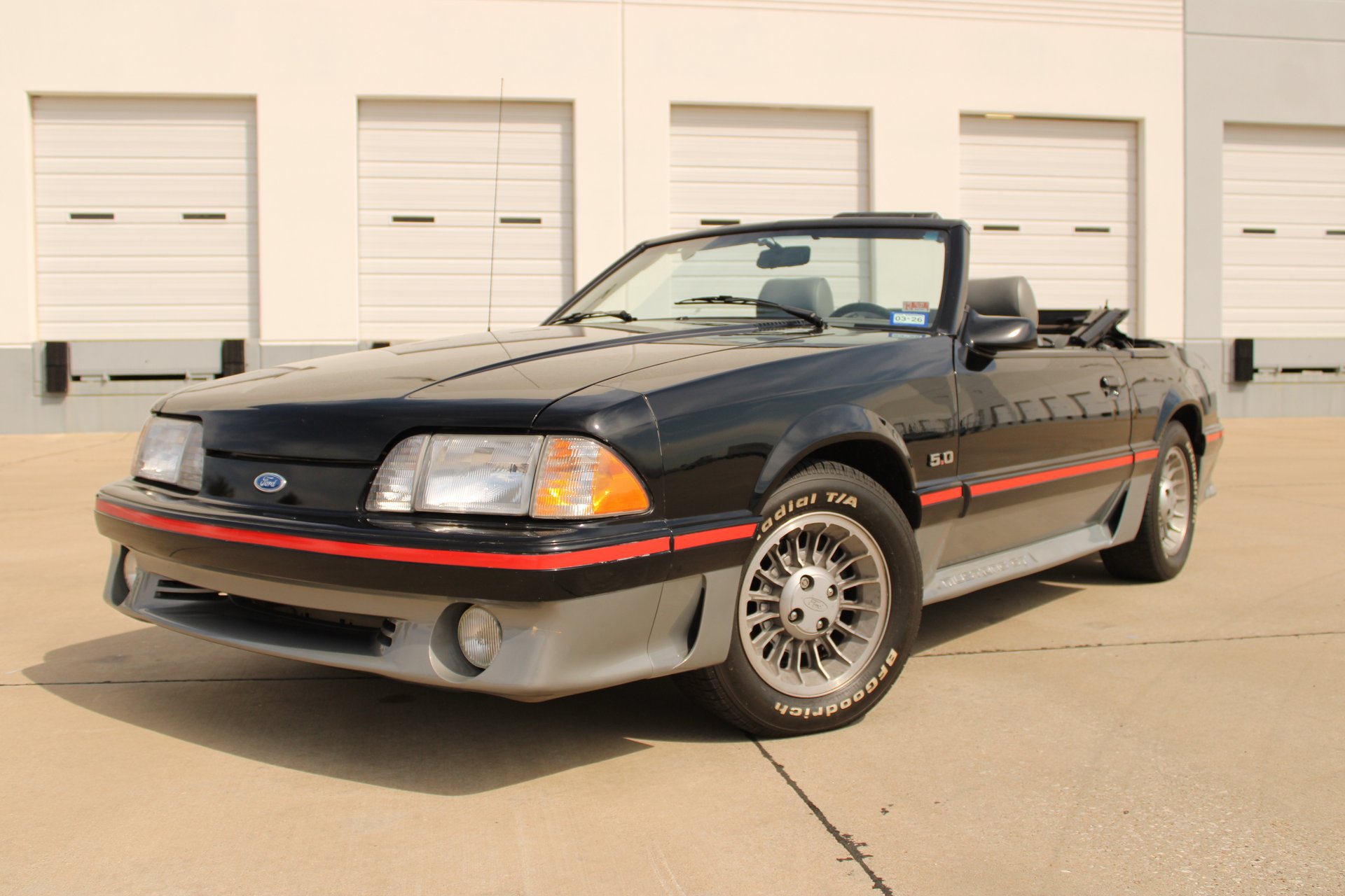 Used 1987 Ford Mustang GT RWD image 3