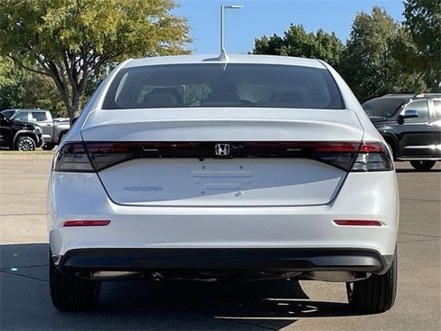 New 2025 Honda Accord LX image 5