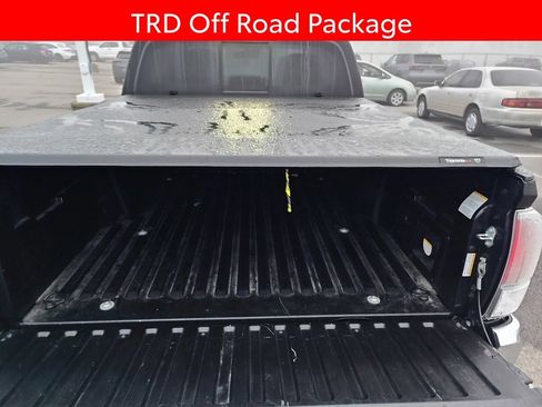 Used 2023 Toyota Tacoma TRD Off-Road AWD/4WD image 5