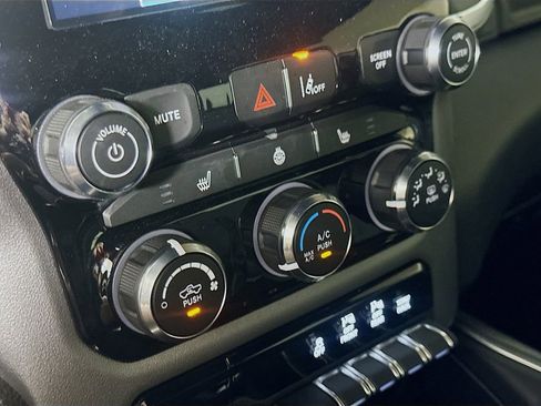 Used 2025 RAM 1500 Big Horn AWD/4WD image 27
