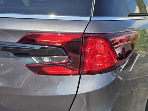 New 2026 Honda Odyssey EX-L image 9