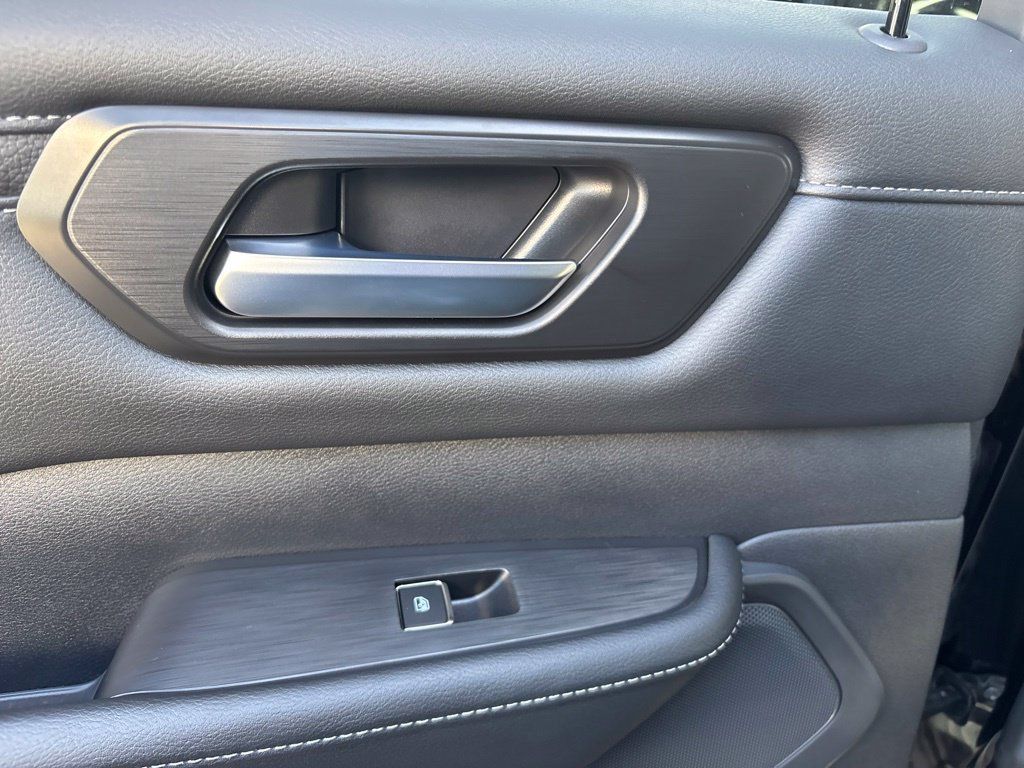 Certified 2026 Nissan Armada SV AWD/4WD image 20