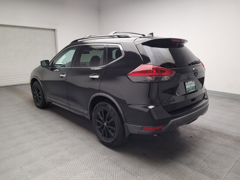 Used 2018 Nissan Rogue SV FWD image 5