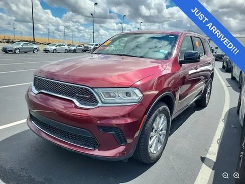 Used 2023 Dodge Durango SXT image 3