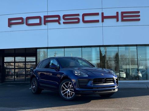 New 2026 Porsche Macan image 17