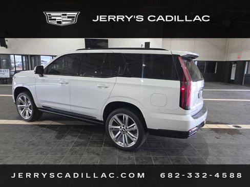 Used 2025 Cadillac Escalade Sport Platinum AWD/4WD image 6
