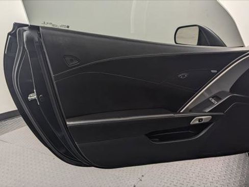 Used 2016 Chevrolet Corvette Stingray Coupe image 13