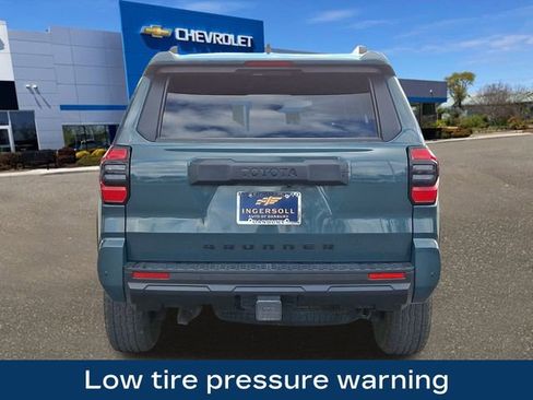 Used 2025 Toyota 4Runner TRD Off-Road image 7