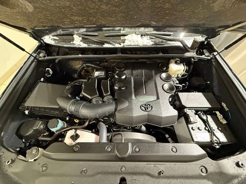 Certified 2024 Toyota 4Runner SR5 image 10