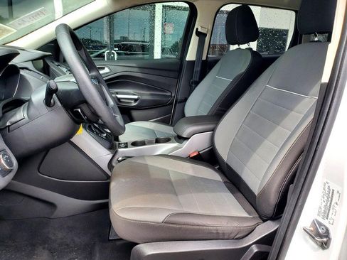 Used 2015 Ford Escape SE w/ Equipment Group 201A FWD image 23