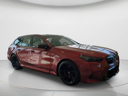 New 2026 BMW M5 Touring AWD/4WD image 3
