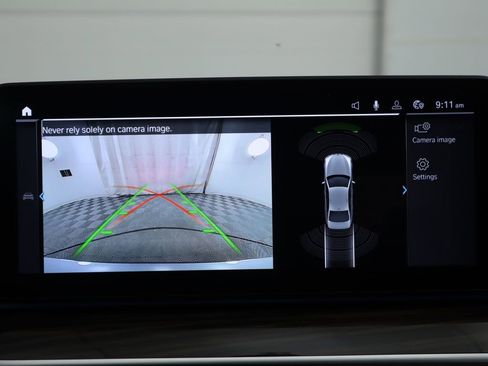 Used 2021 BMW 530e xDrive 530e iPerformance w/ Convenience Package image 16