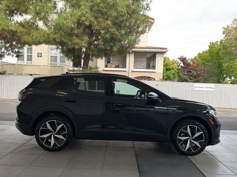 Certified 2023 Volkswagen ID.4 Pro S AWD/4WD image 6