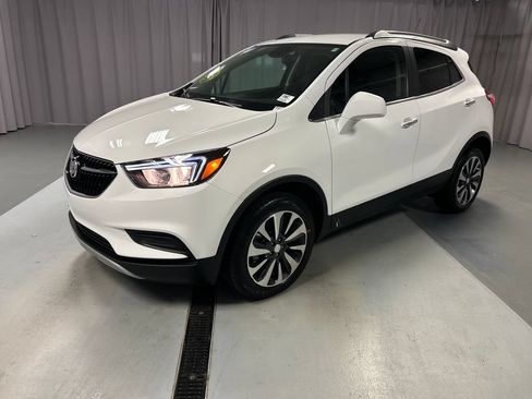 Used 2022 Buick Encore Preferred w/ Safety Package AWD/4WD image 3