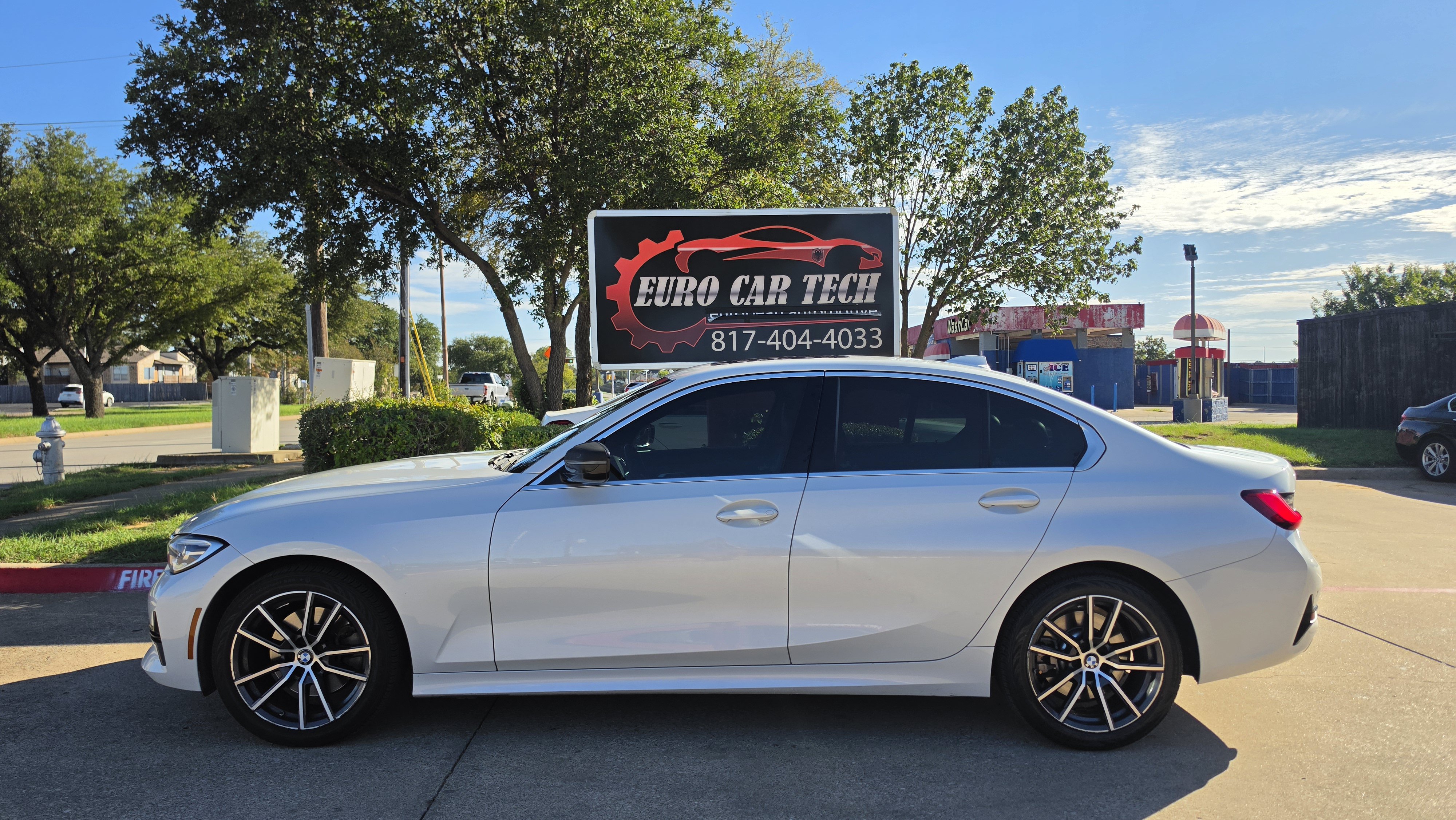 Used 2020 BMW 330i Sedan RWD image 2