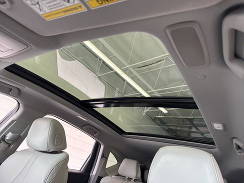 Used 2019 Acura RDX AWD w/ Technology Package image 16