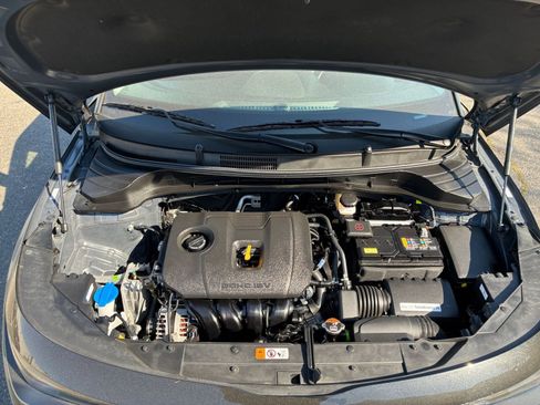 Used 2025 Kia Soul LX w/ LX Technology Package image 30