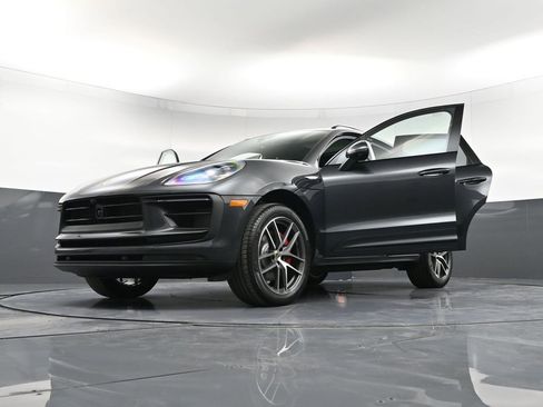 New 2026 Porsche Macan S AWD/4WD image 39