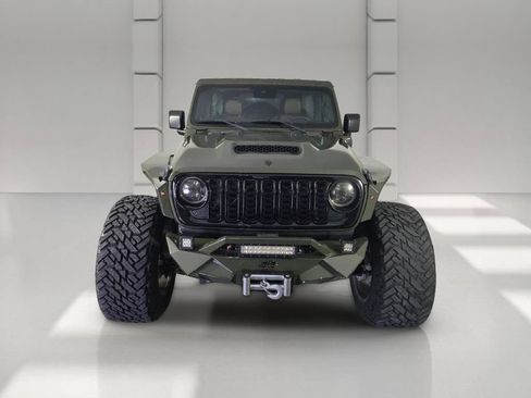 Used 2024 Jeep Wrangler Unlimited AWD/4WD image 3