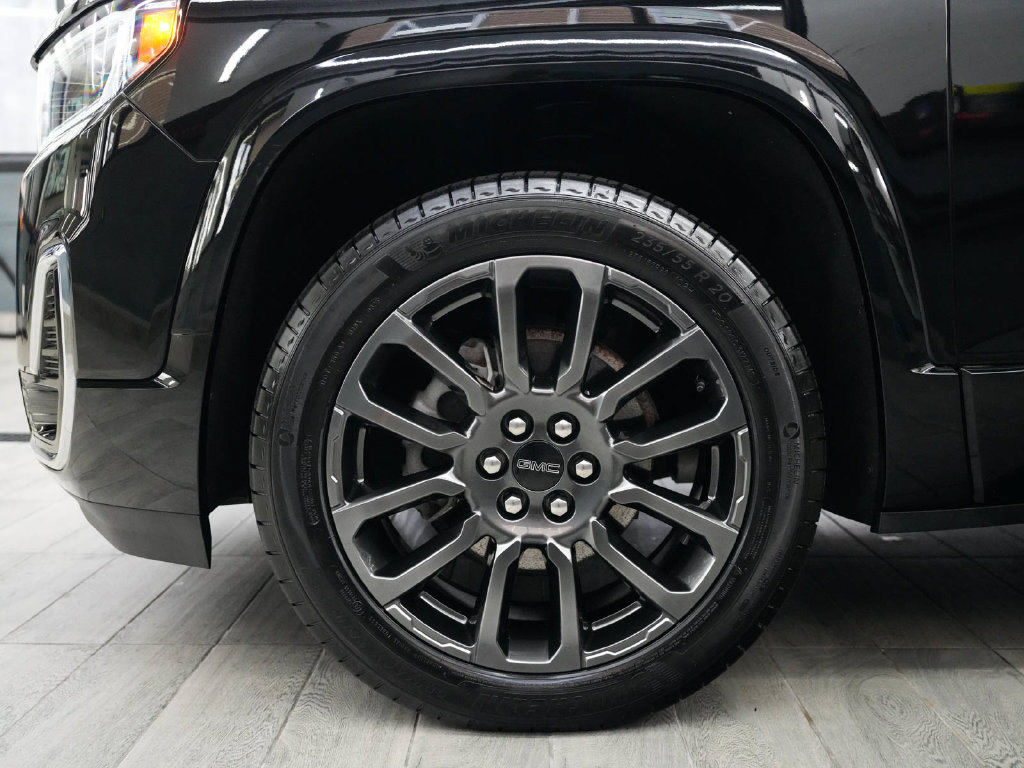 Used 2023 GMC Acadia Denali w/ Black Diamond Edition AWD/4WD image 9