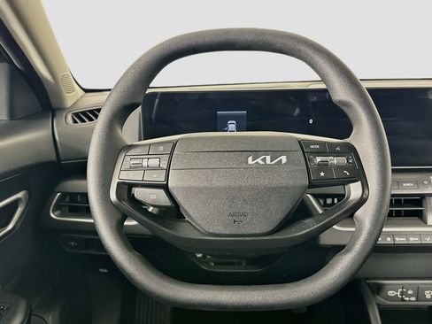 Used 2025 Kia K4 FWD image 18