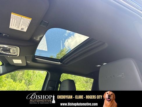 Used 2025 GMC Sierra 1500 AT4 w/ AT4 Premium Package AWD/4WD image 7