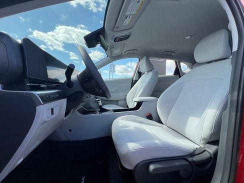 New 2026 Hyundai Kona SE AWD/4WD image 18