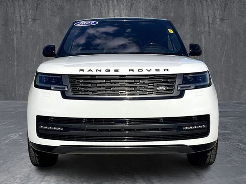 Used 2023 Land Rover Range Rover SE image 2