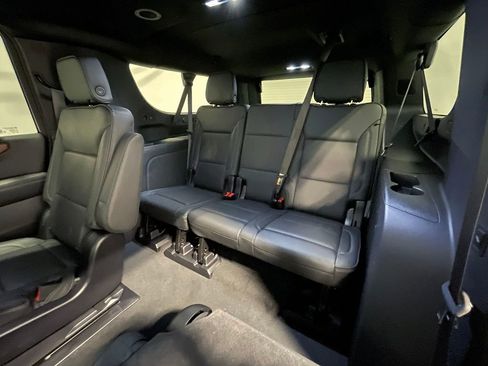 Used 2025 GMC Yukon XL Denali image 26