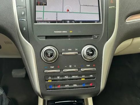 Used 2015 Lincoln MKC AWD w/ Equipment Group 102A Reserve image 21