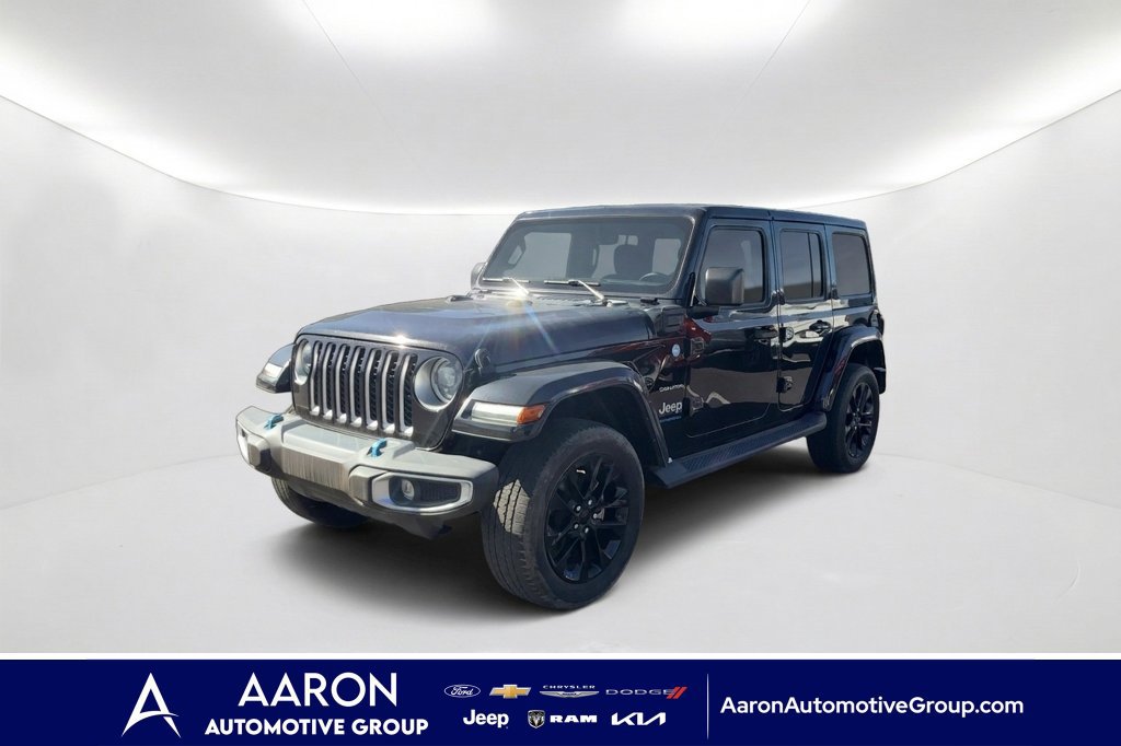 Used 2023 Jeep Wrangler Unlimited Sahara w/ Cold Weather Group AWD/4WD image 1