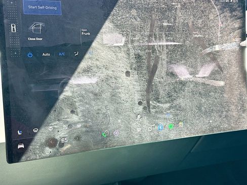 Used 2024 Tesla Cybertruck AWD Crew Cab image 15