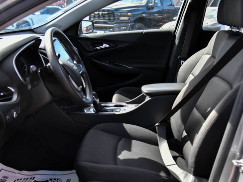 Used 2024 Chevrolet Malibu LT FWD image 17