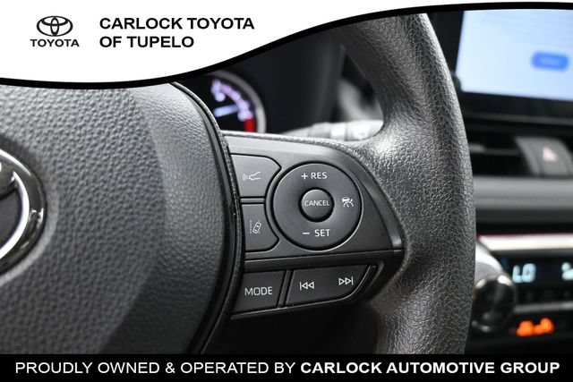 Used 2024 Toyota RAV4 XLE FWD image 17