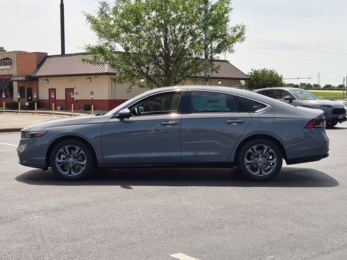 New 2026 Honda Accord EX-L image 6
