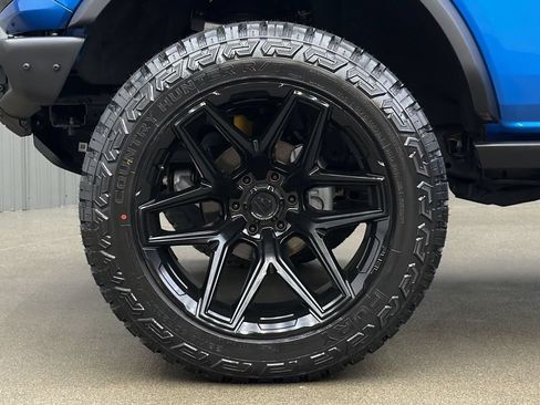 Used 2025 Ford Bronco Badlands AWD/4WD image 12
