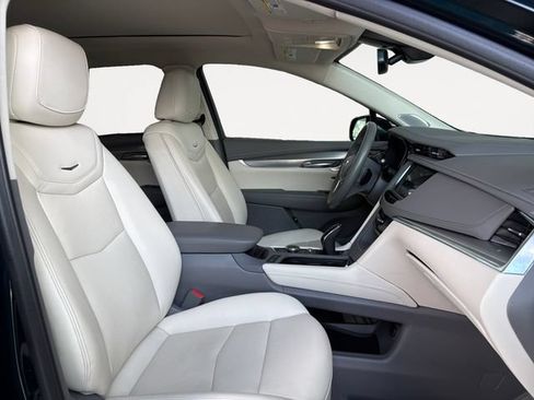 Certified 2024 Cadillac XT5 Premium Luxury w/ LPO, Floor Liner Package AWD/4WD image 13