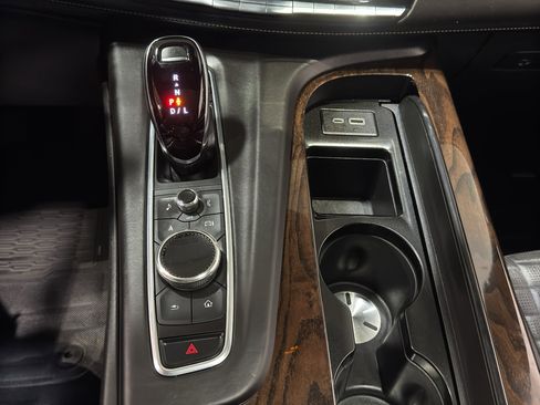 Used 2021 Cadillac Escalade Premium Luxury Platinum image 35