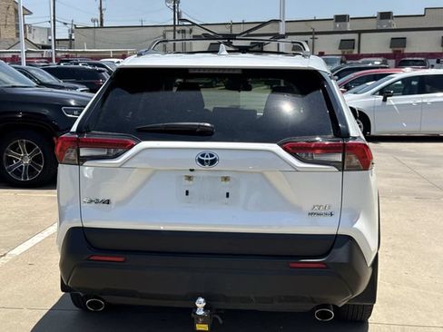 Used 2024 Toyota RAV4 XLE Premium AWD/4WD image 5