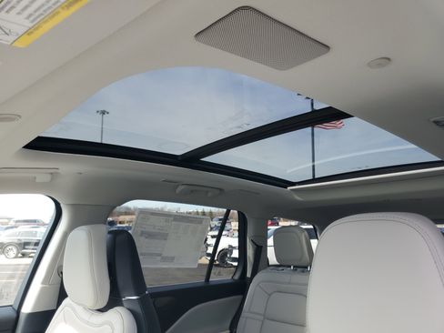 New 2026 Lincoln Aviator Reserve image 10