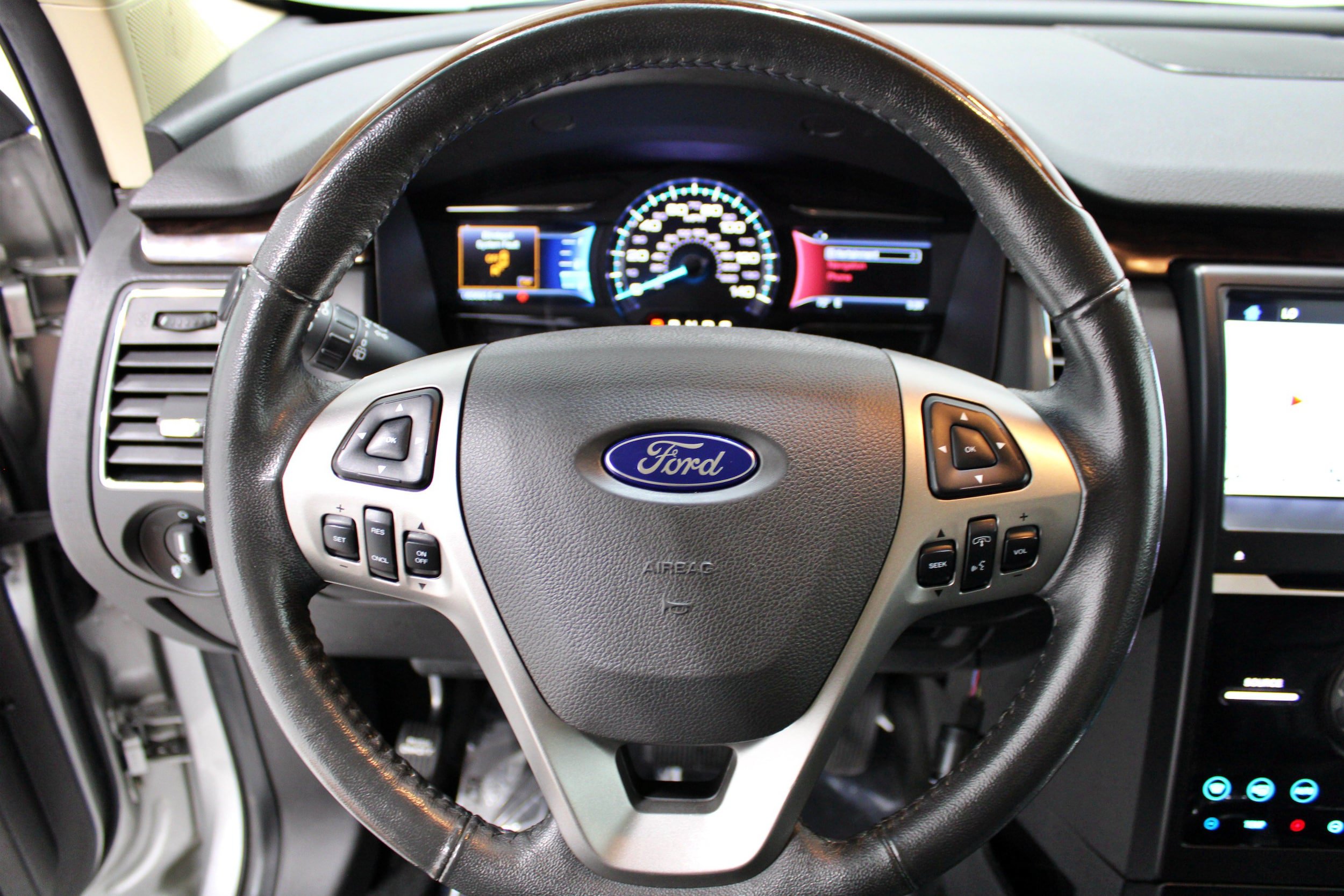 Used 2019 Ford Flex Limited AWD/4WD image 7