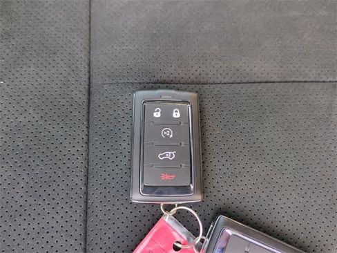 New 2025 Jeep Grand Cherokee L Altitude image 37