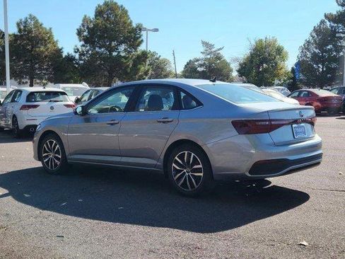 New 2025 Volkswagen Jetta SE image 5