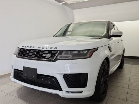 Used 2018 Land Rover Range Rover Sport Supercharged image 2