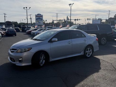 Used 2013 Toyota Corolla S FWD image 15