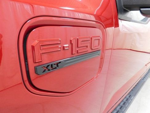 Used 2023 Ford F150 Lightning XLT image 12